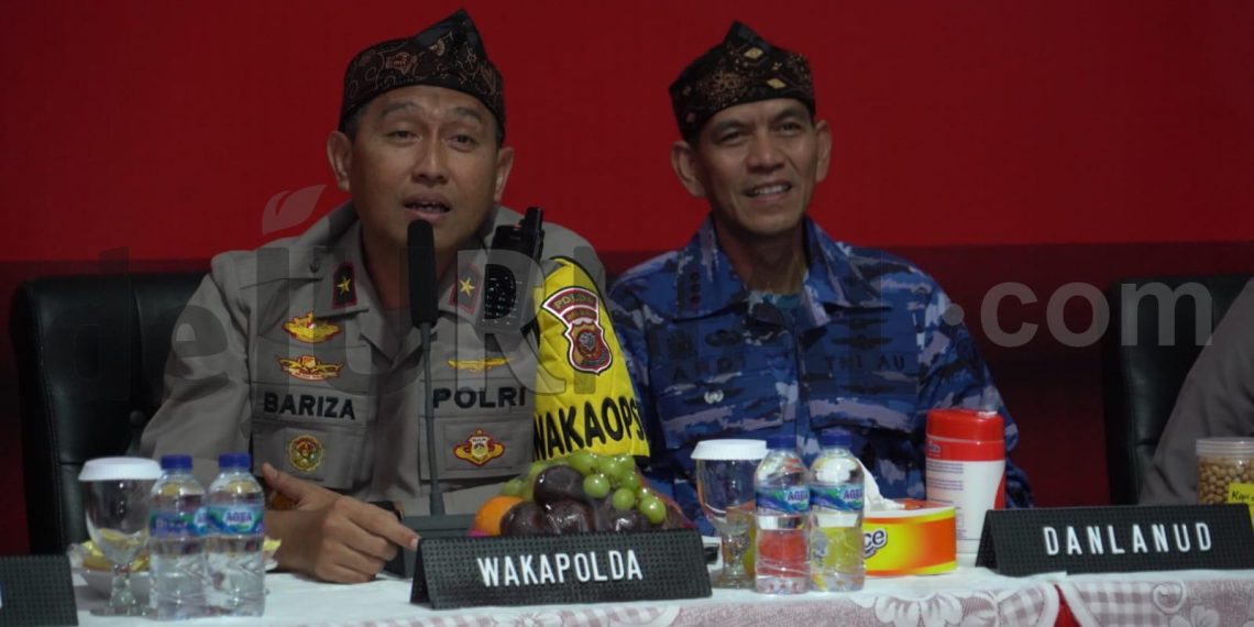 Wakapolda Jabar Sambut Pemudik Arus Balik dan Syukuran Hari Buruh Nasional di Rest Area 62
