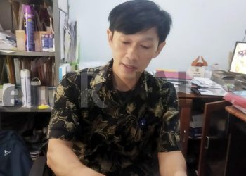 Sekdes Cangkuang Kulon Gun Gun H. Permana. (Sopandi/dejurnal. com).