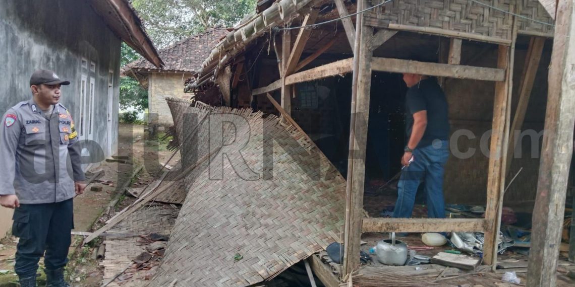 Polisi Amankan Pasangan Suami Istri Dari Amukan Massa Karena Dituduh Sebagai Dukun Santet