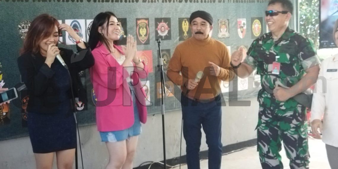 Kapten Eko dan Opie Kumis Hidupkan Suasana Hiburan di Acara Silaturahmi Kopasgat