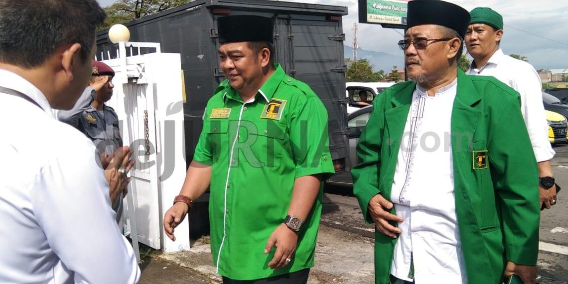 Daftarkan Bacaleg, DPC PPP Kabupaten Garut Ngabret Targetkan Raih 10 Kursi