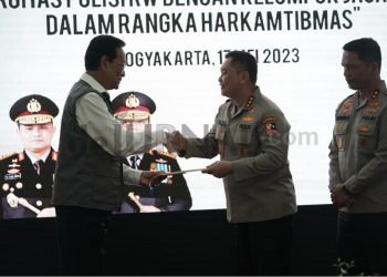 Kabaharkam Polri Sebut Polisi RW Praktik Kedekatan Aparat dan Masyarakat di Akar Rumput