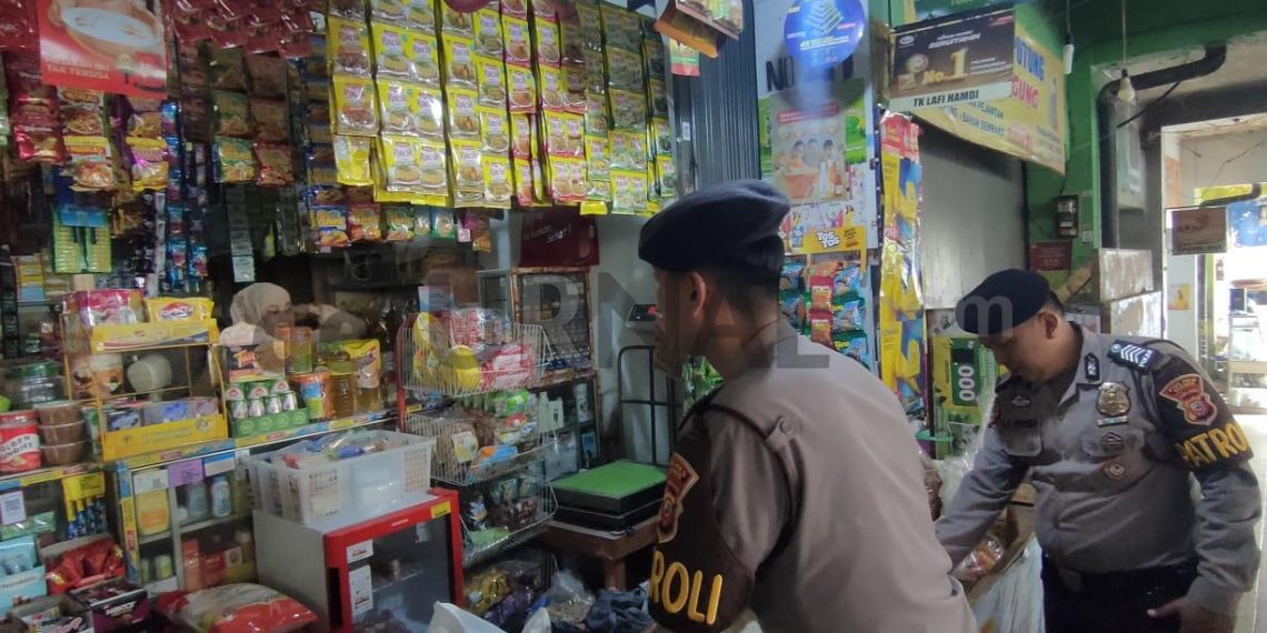 Polisi Pantau Harga Bahan Pokok dan Antisipasi Penimbunan Barang di Pasar Manis Ciamis
