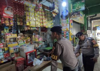 Polisi Pantau Harga Bahan Pokok dan Antisipasi Penimbunan Barang di Pasar Manis Ciamis