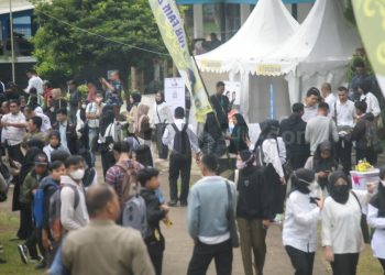 Puluhan Ribu Pelamar Kerja Serbu Purwakarta Job Fair 2023