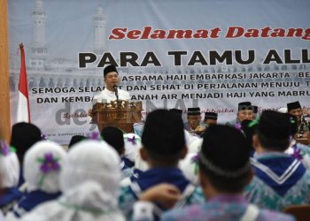 Lepas Jemaah Calon Haji, Bupati Bandung Minta Didoakan Dijauhkan dari Orang Dzolim