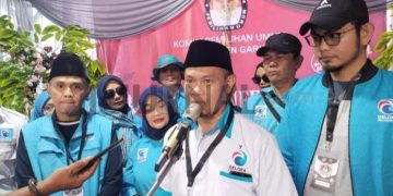 Digelorakan Ki Lengser, Partai Gelora Daftarkan Bacaleg ke KPU Garut