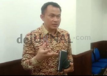 Kepala Dinas Pendidikan Provinsi Jawa Barat Drs. Wahyu Mijaya, SH, MSi