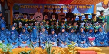 Wisuda Santri TPA At-Taubah Jadikan Generasi Qur’ani
