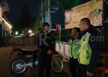 Patroli Sambang Kamtibmas Sat Brimob Polda Jabar Sasar Tempat Wisata Cipanas