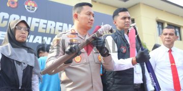 Polisi Mengamankan Remaja Yang Kedapatan Membawa Senjata Pemukul
