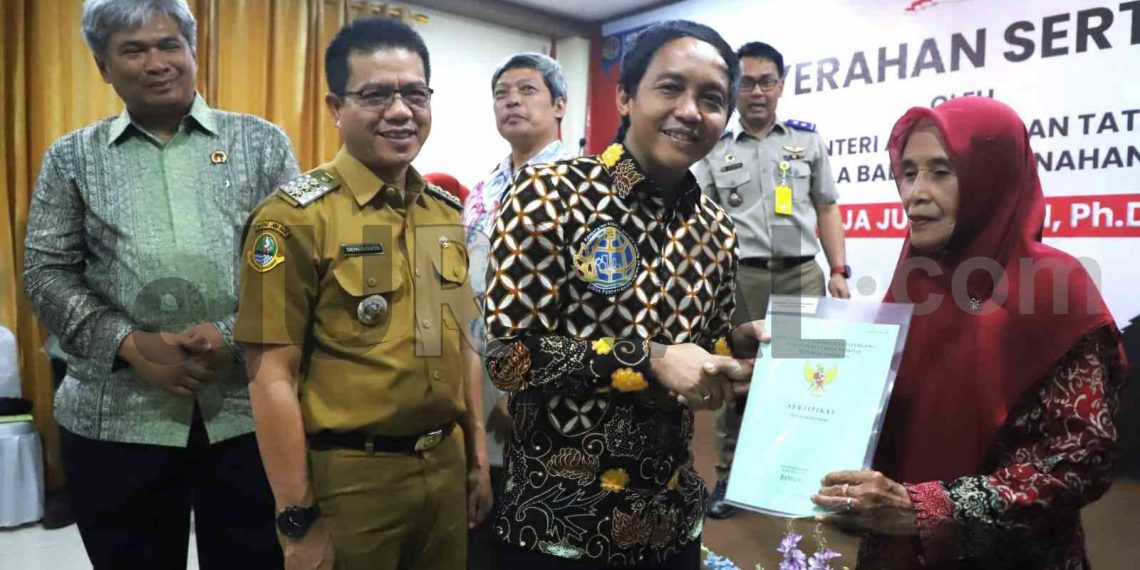 Kunker Wamen ATR/BPN ke Kabupaten Bandung : Dengan Sertifikat Masyarakat Punya Kekuatan Hukum