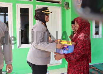 Bahagianya Pak Caswan, Rumah Reotnya Dibedah Polisi