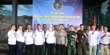 Pelantikan PWI Purwakarta Dihadiri Ambu Anne