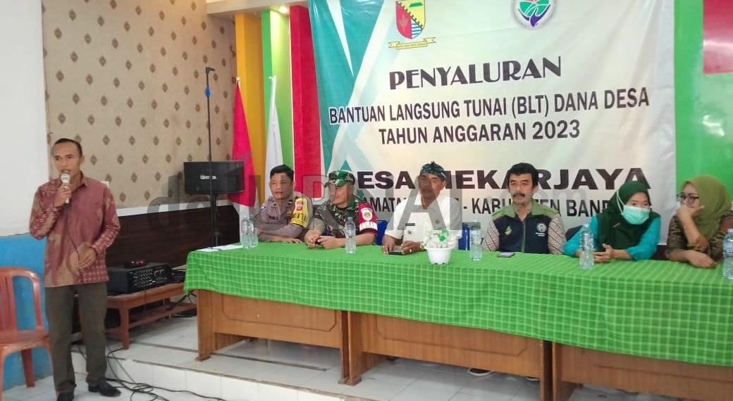 Pemdes Mekarjaya Salurkan BLT DD Tahap 1 Termin 1 Tahun 2023