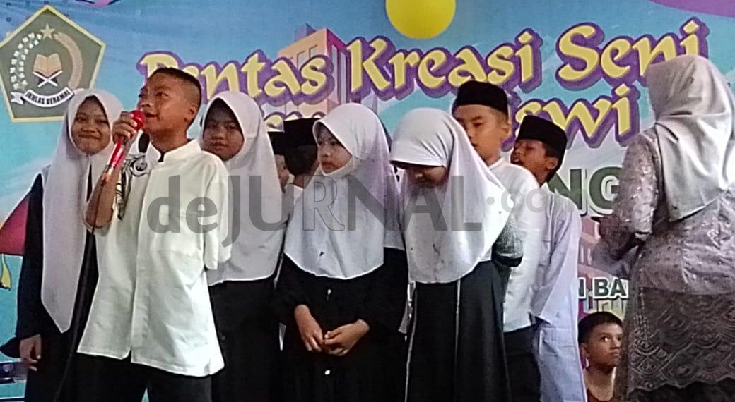 Pentas Kreasi Seni Semarakan Pelepasan Siswa Siswi Kelas VI MIN Bandung