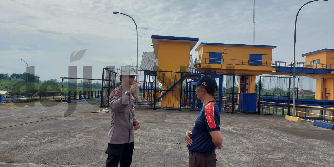 Sat Brimob Polda Jabar Cek Bendungan Copong Garut, Deteksi Dini Antisipasi Bencana Banjir