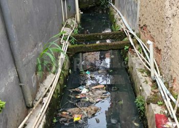 Prihatin Kondisi Saluran Air Kumuh, Ketua RW Desa Sayati Ingin Ada Perhatian