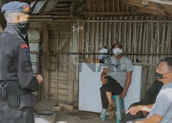Patroli Dialogis, Sat Brimob Polda Jabar Beri Pesan Kamtibmas Kepada Warga