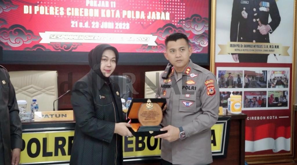 Kapolres Cirebon Kota Menerima KKP Sespimen Dikreg 63 Tahun 2023