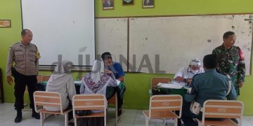 Sinergitas TNI-POLRI Amankan PPDB Cirebon Kota