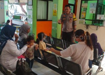 Bhabinkamtibmas Polsek Utbar Ajak Warganya Cerdas dan Bijak dalam Media Sosial