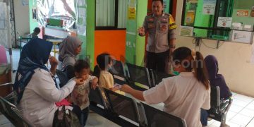 Bhabinkamtibmas Polsek Utbar Ajak Warganya Cerdas dan Bijak dalam Media Sosial