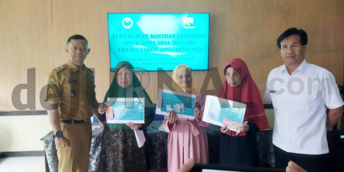 Puluhan KPM Warga Desa Sayati Terima BLT Hari Ini