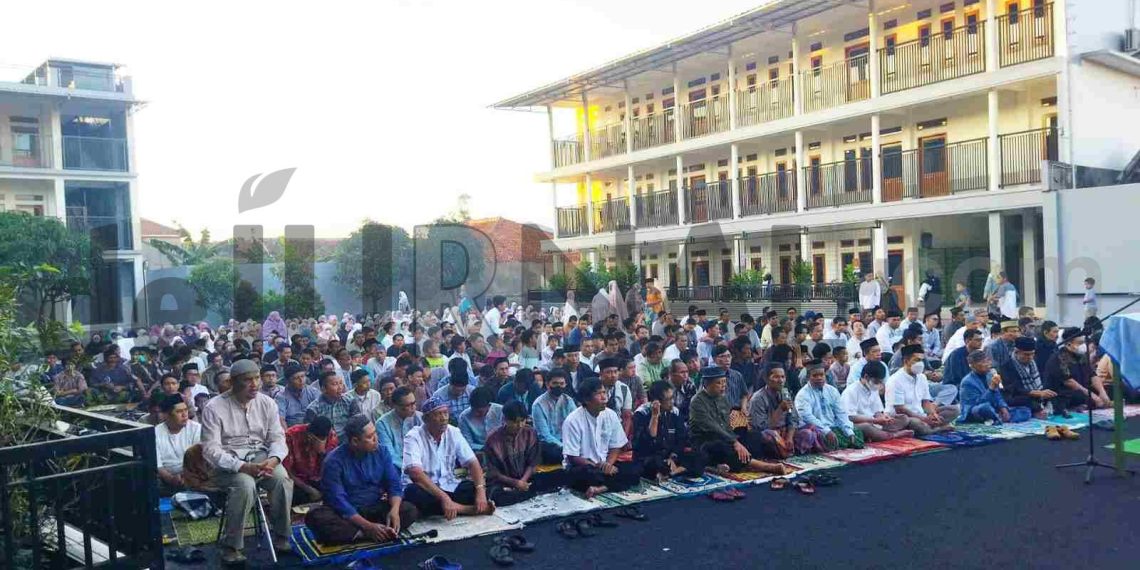 Khutbah Idul Adha DKM Al-Haq,  Khotib Ustadz Zaenal Mutakin : Amal NiatkanTulus Ikhlas Karena Allah