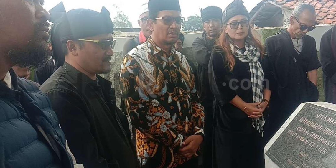 Lakukan Ziarah Bersama Wabup Helmi, DKKG Dorong Pemerintah Jadikan Makam Bupati Bandung di Garut Sebagai Cagar Budaya