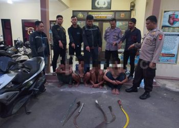 Reaksi Cepat Polisi Amankan 4 Remaja Pembawa Sajam Yang Akan Melakukan Aksi Tawuran Konten