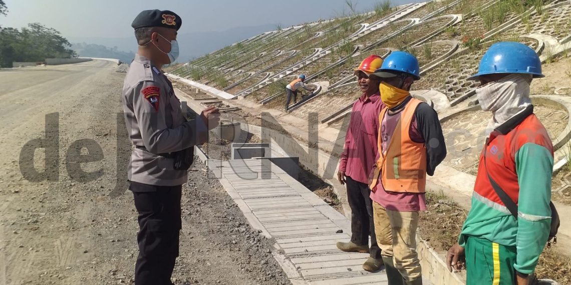 Sat Brimob Polda Jabar Peduli Keamanan dan Keselamatan Masyarakat