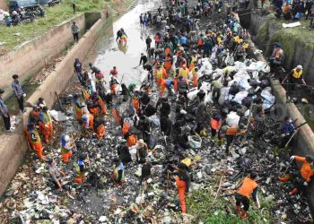 Bupati Bandung Apresiasi Pandawa Grup Atas Inisiasi Bersih-Bersih Sungai di Momen Hari Sungai Nasional