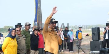 Seluruh Entitas di Kabupaten Garut Bersatu Padu Bersihkan Situ Bagendit