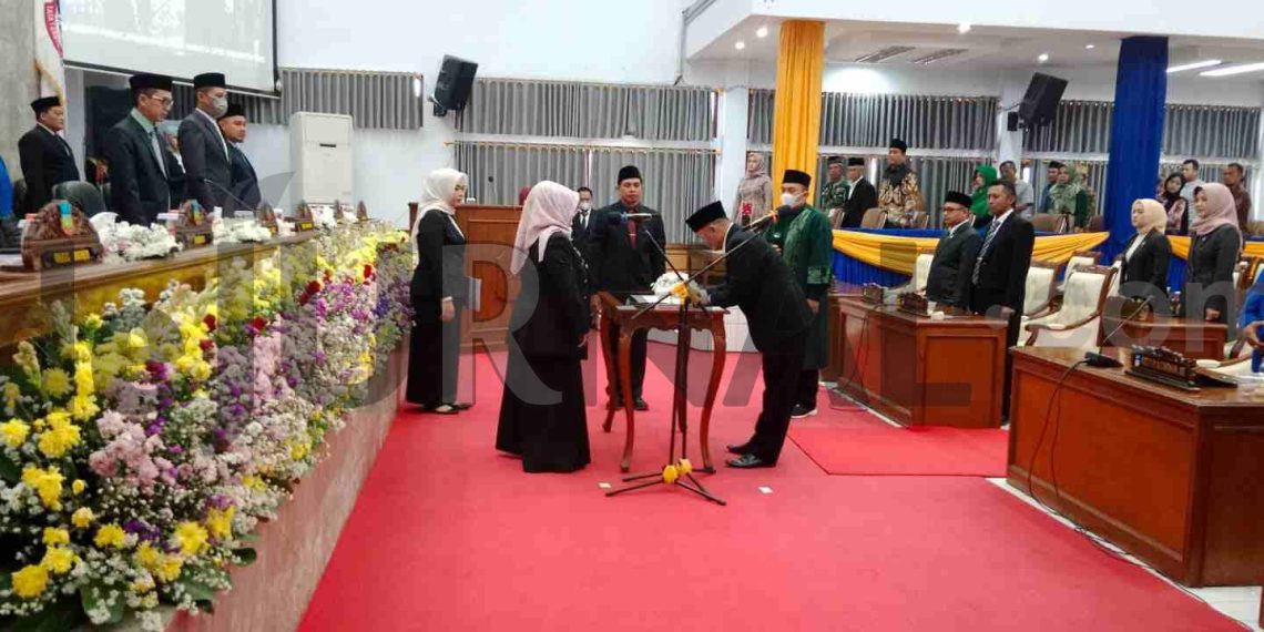 Rapat Paripurna PAW DPRD Garut : Dadan Gunawan Gantikan Dila Nurul Fadilah