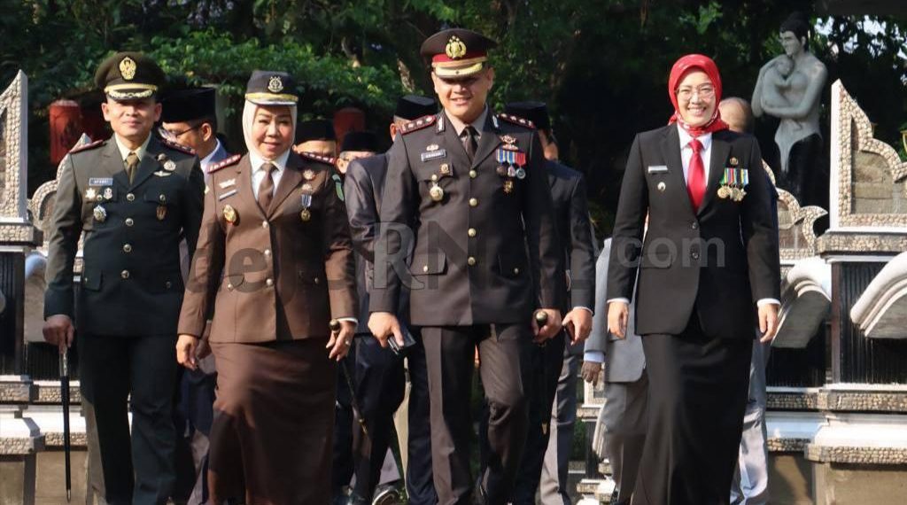 Kapolres Purwakarta Jadi Inspektur Upacara dalam Peringatan Hari Bhayangkara ke-77