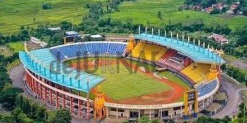 Bupati Siap Genjot Perbaikan Stadion Si Jalak Harupat untuk Piala Dunia U-17