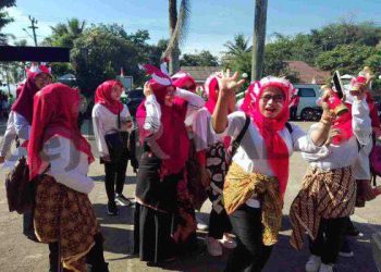 Forkopimcam Pacet Gebyar Gelar Lomba GerakJalan Santai Semarakan HUT RI Ke 78