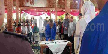 Deklarasi Pemilu Damai 2024 ditandai Penandatanganan Seluruh Partai Politik di Purwakarta