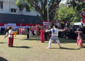 Maknai HUT Kemerdekaan ke 78 RI Lembaga Seni dan Budaya Manikam Khatulistiwa Gelar Kenduri Rakjat di Gedung Indonesia Menggugat