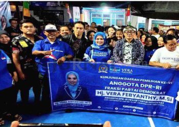 Anggota DPR RI, Partai Demokrat, Vera Febyanthy Buka Turnamen Bulu tangkis Se-Kecamatan Sukatani