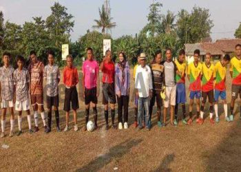 Teriakan Teh Gina Bupati Karawang Menggema di Even Turnamen Sepak Bola Antar Desa se Kecamatan Lemah Abang