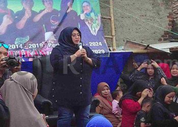 Dra Hj Tia Fitriani Anggota DPRD Jabar Silaturahmi Dengan Warga Mekarsari dan  Ciheulang