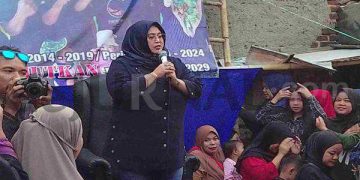 Dra Hj Tia Fitriani Anggota DPRD Jabar Silaturahmi Dengan Warga Mekarsari dan  Ciheulang