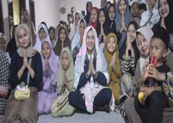 Caleg DPR RI Sania Siti Tuti Susilawati Santuni 100 Anak Yatim di Pesantren Hidayatul Hikmah Kabupaten Bandung