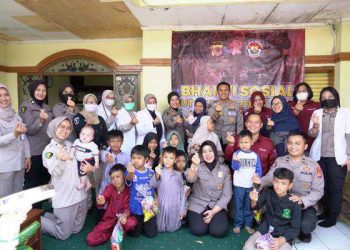 Peringati Hari Ulang Tahun Humas Ke-72, Bid Humas Polda Jabar Beri Bantuan Kepada Anak Stunting