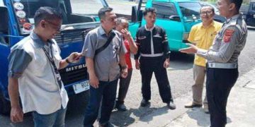 Cegah Laka Lantas, Polisi  Beri Imbauan Kamseltibcarlantas ke Sopir Truk
