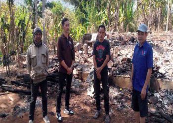 Sambangi Warga Korban Kebakaran, Deden Sopian Tekankan Pemkab Garut Ambil Langkah Cepat