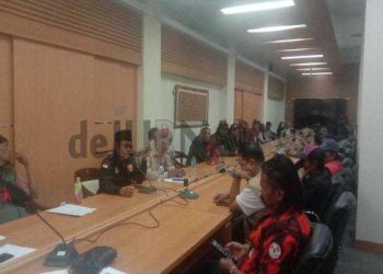 Ratusan Warga Gerudug DPRD Garut, Dorong Dugaan AJB Bodong di Desa Kertajaya Segera Ditindaklanjuti
