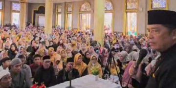 DKM Al-Karomah Gelar Pengajian Rutin Bulanan Dihadiri Ribuan Jamaah